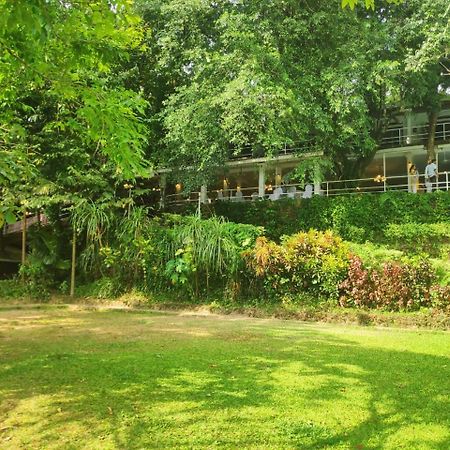 Plantation Hotel Helarambe Esterno foto