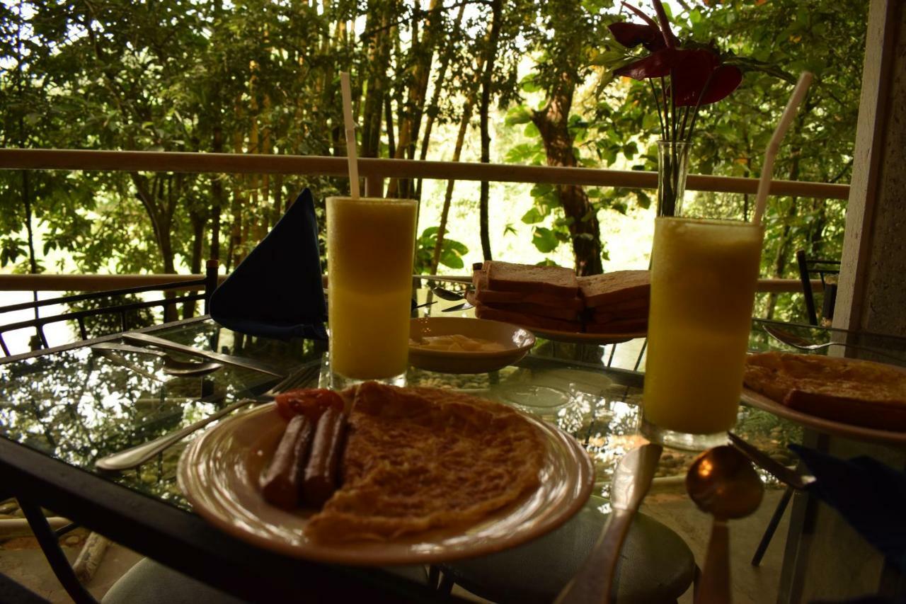 Plantation Hotel Helarambe Esterno foto