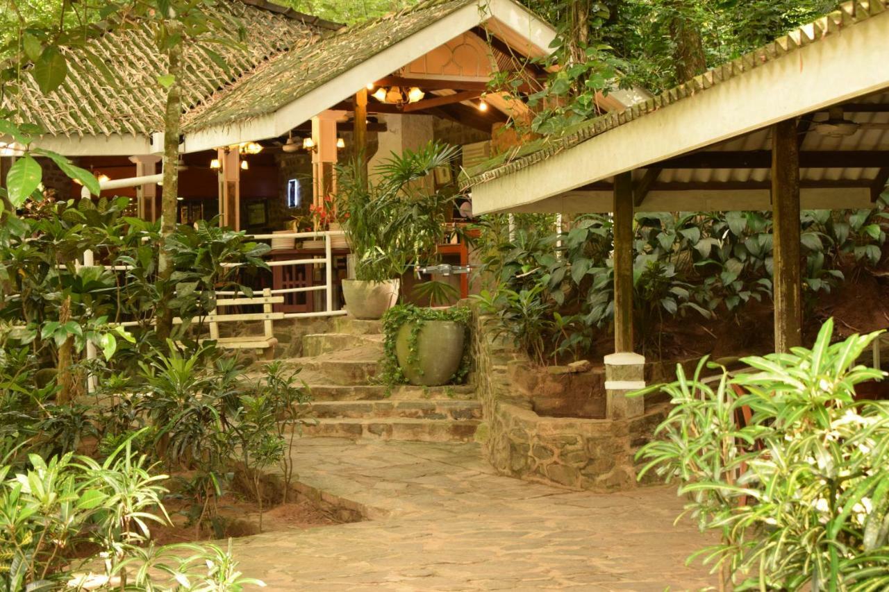 Plantation Hotel Helarambe Esterno foto